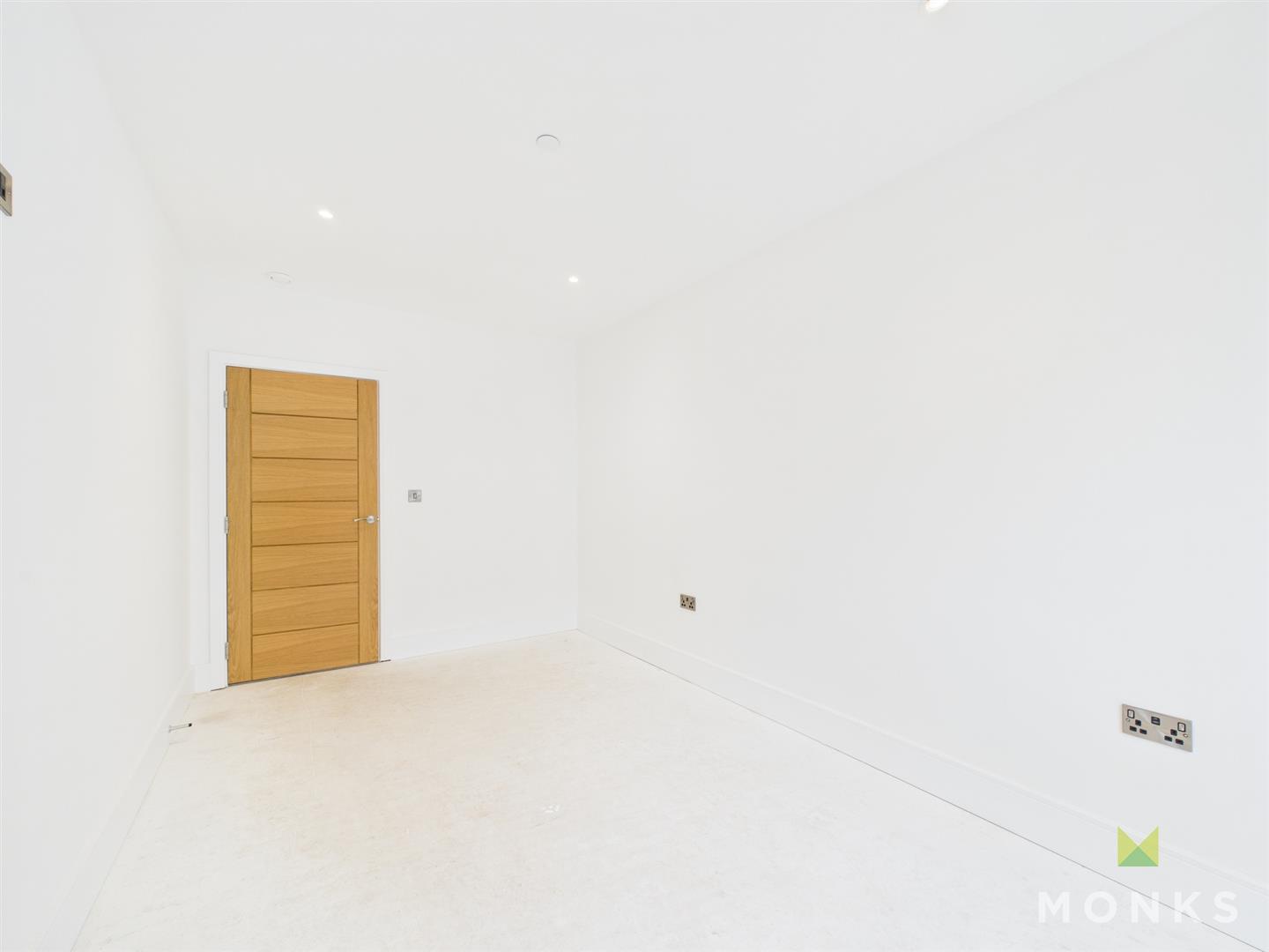 16 Old Coleham Court, Shrewsbury, SY3 7BS For Sale